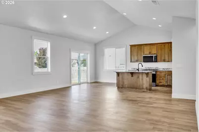 3238 NW 23rd Ave, Albany, OR 97321 - Photo 3