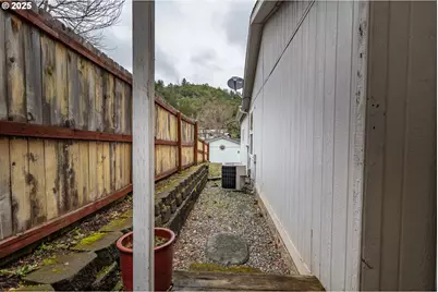 115 Samantha Way, Canyonville, OR 97417 - Photo 41