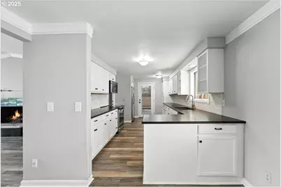 1371 NE Barnes Ct, Gresham, OR 97030 - Photo 11