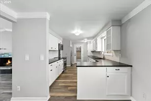 1371 NE Barnes Ct, Gresham, OR 97030 - Photo 11