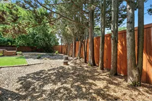 1371 NE Barnes Ct, Gresham, OR 97030 - Photo 43