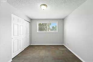 1371 NE Barnes Ct, Gresham, OR 97030 - Photo 29