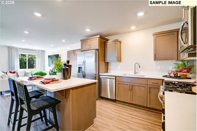 868 Sifuentez Ct, Woodburn, OR 97071 - Photo 15