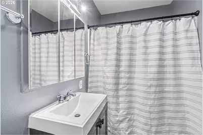 1821 Nichols Blvd, Longview, WA 98632 - Photo 9