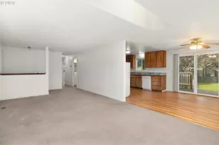 171 2nd St, Dillard, OR 97432 - Photo 7