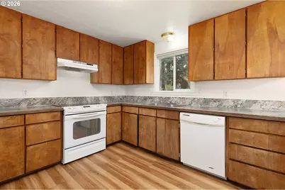 171 2nd St, Dillard, OR 97432 - Photo 11