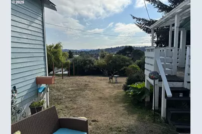 884 S 7th St, Coos Bay, OR 97420 - Photo 35