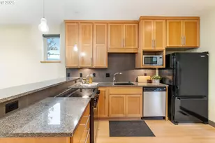 22 Mosier Creek Pl, Mosier, OR 97040 - Photo 15