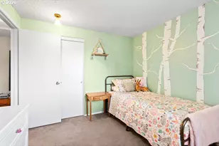 10010 SE Taggart St, Portland, OR 97266 - Photo 27