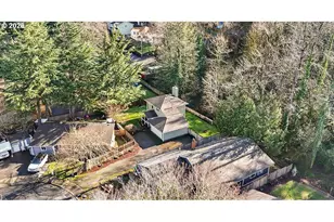 10010 SE Taggart St, Portland, OR 97266 - Photo 33