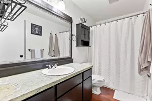 10010 SE Taggart St, Portland, OR 97266 - Photo 21