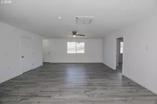 76 SE Darrell Ave, Winston, OR 97496 - Photo 5