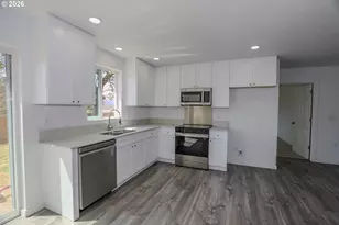 76 SE Darrell Ave, Winston, OR 97496 - Photo 7