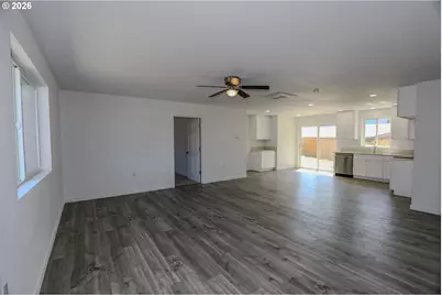 76 SE Darrell Ave, Winston, OR 97496 - Photo 27