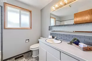 2905 NW 111th Ct, Portland, OR 97229 - Photo 19
