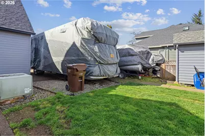 11721 Salmonberry Dr, Oregon City, OR 97045 - Photo 3