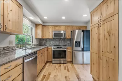 1214 SW 213th Ave, Beaverton, OR 97003 - Photo 13