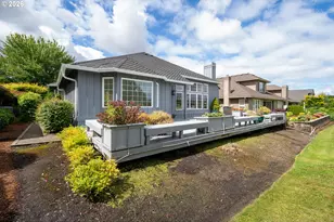 15737 NW Claremont Dr, Portland, OR 97229 - Photo 33