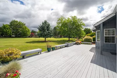 15737 NW Claremont Dr, Portland, OR 97229 - Photo 29