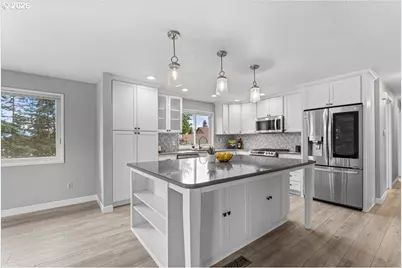 11870 SE Australis Ct, Happy Valley, OR 97086 - Photo 5