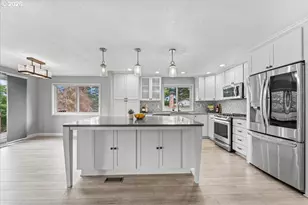 11870 SE Australis Ct, Happy Valley, OR 97086 - Photo 3
