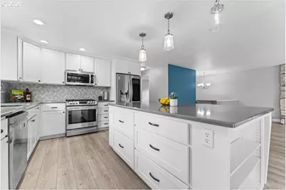 11870 SE Australis Ct, Happy Valley, OR 97086 - Photo 5