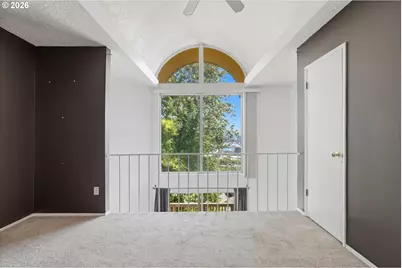 839 SW Broadway Dr #74, Portland, OR 97201 - Photo 15