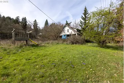 744 N Main Ave, White Salmon, WA 98672 - Photo 7