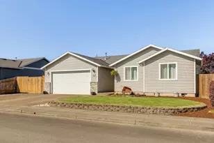 810 Columbia Dr, Molalla, OR 97038 - Photo 3