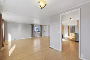 300 SW 7th Ave, Battle Ground, WA 98604 - Photo 9