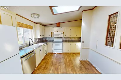 15819 Highway 101, Brookings, OR 97415 - Photo 9