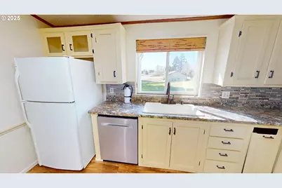 15819 Highway 101, Brookings, OR 97415 - Photo 11