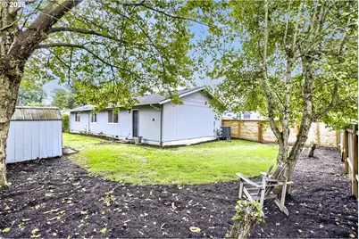 1140 NE 9th Pl, Canby, OR 97013 - Photo 33