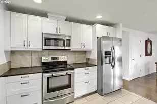 1140 NE 9th Pl, Canby, OR 97013 - Photo 13