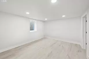 4511 N Commercial Ave, Portland, OR 97217 - Photo 25