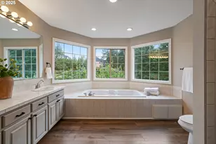 1808 Hall Ct, West Linn, OR 97068 - Photo 33