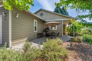 242 NW Willard St, Stevenson, WA 98648 - Photo 3