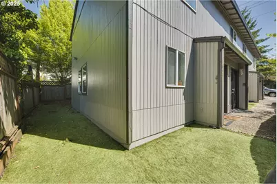 7831 SW 34th Ave, Portland, OR 97219 - Photo 17