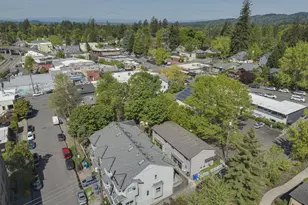 7831 SW 34th Ave, Portland, OR 97219 - Photo 27