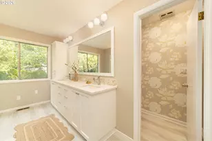 2133 SW Taylors Ferry Rd, Portland, OR 97219 - Photo 13