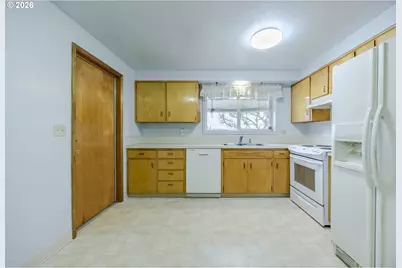 1833 N Danebo Ave, Eugene, OR 97402 - Photo 13