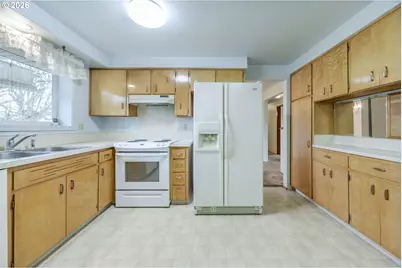 1833 N Danebo Ave, Eugene, OR 97402 - Photo 15