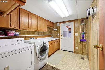 77687 Highway 216, Maupin, OR 97037 - Photo 25
