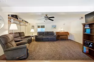 77687 Hwy 216, Maupin, OR 97037 - Photo 11