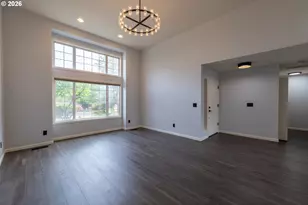 324 SW 28th Ct, Troutdale, OR 97060 - Photo 7