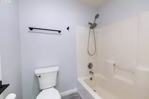324 SW 28th Ct, Troutdale, OR 97060 - Photo 23