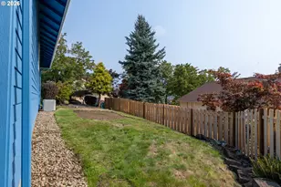 324 SW 28th Ct, Troutdale, OR 97060 - Photo 43