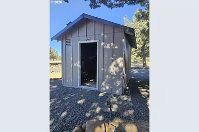 13729 SW Airfield Ln, Culver, OR 97734 - Photo 19