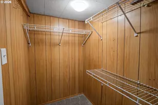 1039 C St, Springfield, OR 97477 - Photo 11
