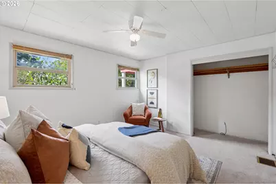 9040 N Oswego Ave, Portland, OR 97203 - Photo 21